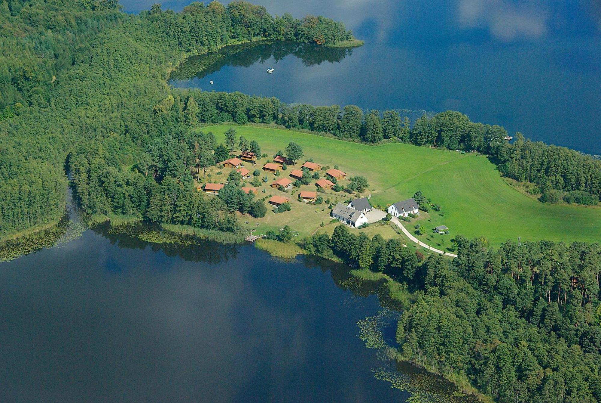Ferienhaus-Park Brennickenswerder Lychen Exterior foto